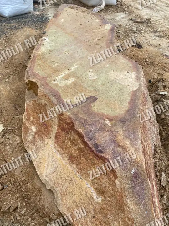 валуны (глыбы) из златолита для ландшафта в наличии от производителя